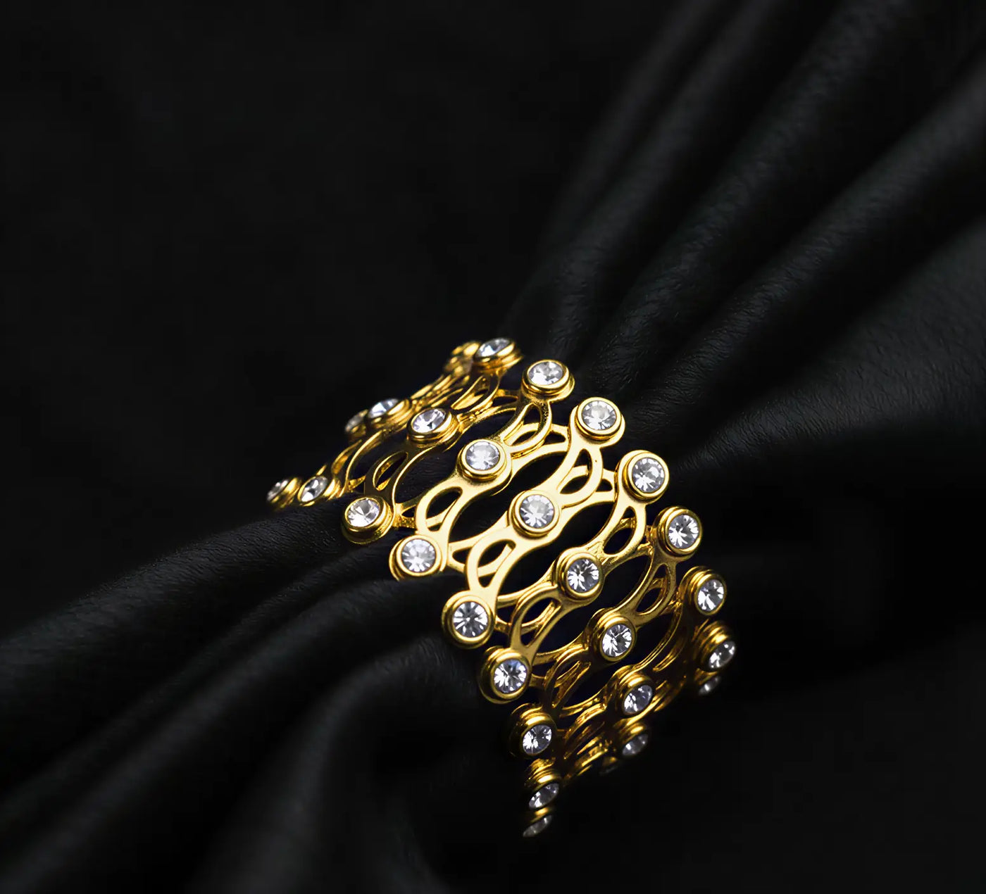 Retractable Ring Convertible to Bracelet - Adjustable Artificial Jewellery Gift for Her