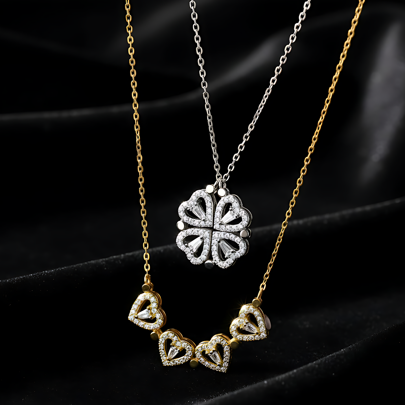 Clover Megnetic Necklace