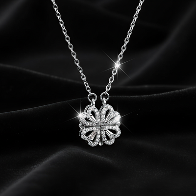Clover Megnetic Necklace